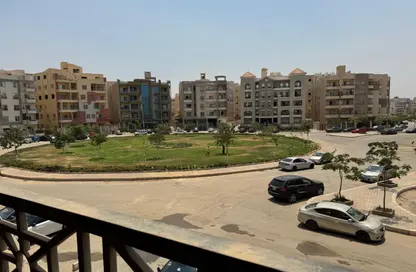Apartment - 3 Bedrooms - 2 Bathrooms for sale in South Lotus - El Lotus - New Cairo City - Cairo