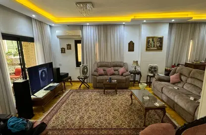 شقة - 3 غرف نوم - 2 حمامات للبيع في المهندسين - الجيزة