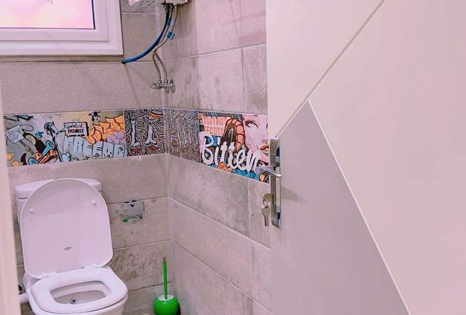 8331387 - Property Image 2