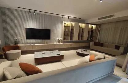 Villa - 4 Bedrooms - 5 Bathrooms for sale in Village Gardens Katameya - 5th Settlement Compounds - The 5th Settlement - New Cairo City - Cairo
