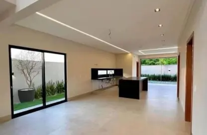 Townhouse - 4 Bedrooms - 5 Bathrooms for sale in Mountain View 4 - 6 October Compounds - 6 October City - Giza