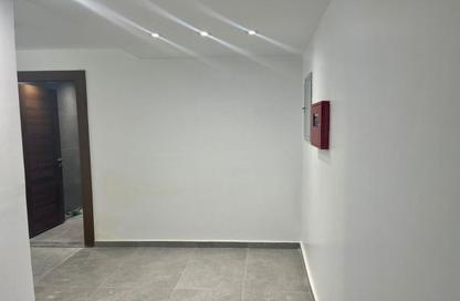 Office Space - Studio - 1 Bathroom for rent in Hyde Park - 5th Settlement Compounds - The 5th Settlement - New Cairo City - Cairo