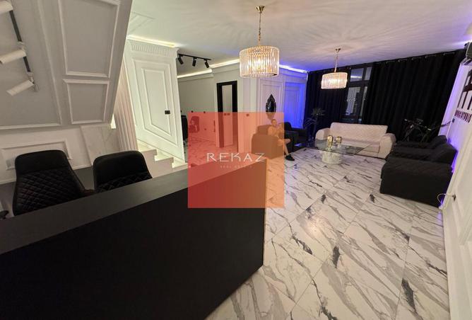 8205095 - Property Image 2