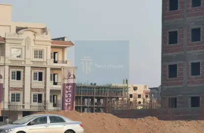 Apartment - 3 Bedrooms - 3 Bathrooms for sale in Bait Alwatan - The 5th Settlement - New Cairo City - Cairo