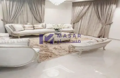 شقة - 3 غرف نوم - 3 حمامات للبيع في حى القرنفل - التجمع الخامس - مدينة القاهرة الجديدة - القاهرة