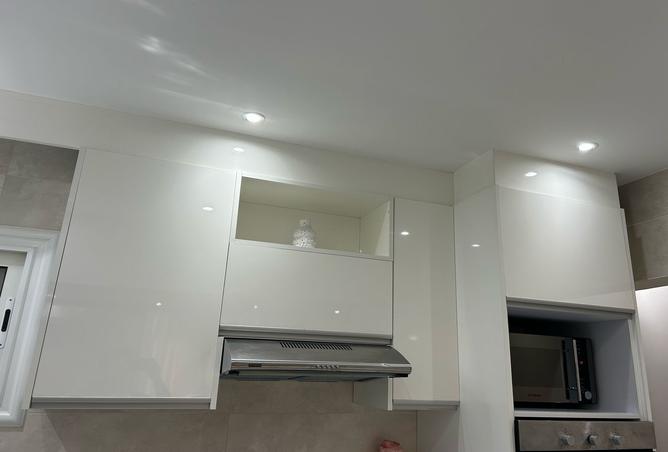 8073297 - Property Image 2