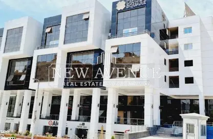 Retail - Studio - 2 Bathrooms for rent in Degla Square - Degla - Hay El Maadi - Cairo