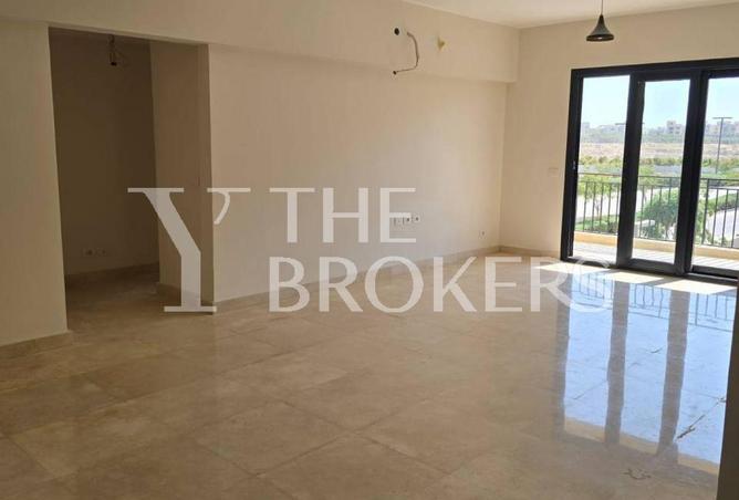 8015711 - Property Image 2