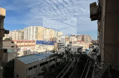 Apartment - 2 Bedrooms - 1 Bathroom for sale in Mohamed Amin Shohaieb St. - Mustafa Kamel - Hay Sharq - Alexandria
