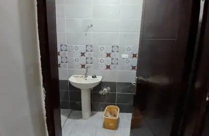 Half Floor - Studio - 2 Bathrooms for rent in Abbas Al Akkad St. - 1st Zone - Nasr City - Cairo