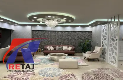 شقة - 4 غرف نوم - 3 حمامات للبيع في شارع عباس العقاد - المنطقة الأولى - مدينة نصر - القاهرة