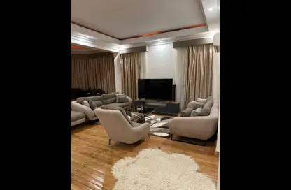 فيلا - 4 غرف نوم - 4 حمامات للايجار في بيفرلي هيلز - كمبوندات الشيخ زايد - الشيخ زايد - الجيزة