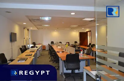 مساحات مكتبية - استوديو - 2 حمامات للايجار في فى90 - شارع التسعين الشمالي - التجمع الخامس - مدينة القاهرة الجديدة - القاهرة