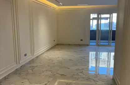 Apartment - 3 Bedrooms - 3 Bathrooms for rent in October Plaza - 6 October Compounds - 6 October City - Giza