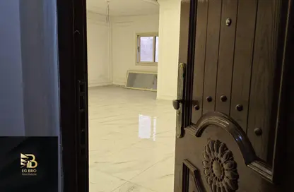 Apartment - 3 Bedrooms - 2 Bathrooms for sale in Al Narges - New Cairo City - Cairo