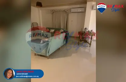 شقة - 3 غرف نوم - 3 حمامات للايجار في البنفسج 8 - البنفسج - مدينة القاهرة الجديدة - القاهرة