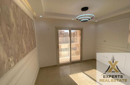Apartment - 2 Bedrooms - 1 Bathroom for sale in Madinaty - Cairo