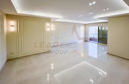 شقة - 3 غرف نوم - 2 حمامات للايجار في طريق الجيش - كامب شيزار - حي وسط - الاسكندرية شقة - 3 غرف نوم - 2 حمامات للايجار في طريق الجيش - كامب شيزار - حي وسط - الاسكندرية