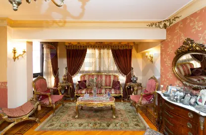 شقة - 3 غرف نوم - 3 حمامات للبيع في سموحة - حي شرق - الاسكندرية