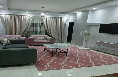 Apartment - 2 Bedrooms - 1 Bathroom for rent in Degla Palms - Al Wahat Road - 6 October City - Giza