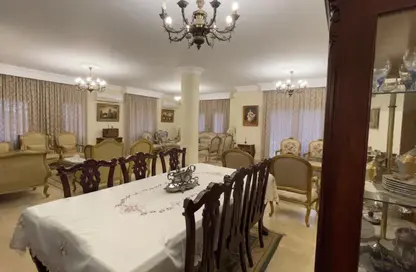Townhouse - 5 Bedrooms - 4 Bathrooms for rent in Street 10 - Greens - 6th District - Sheikh Zayed City - Giza