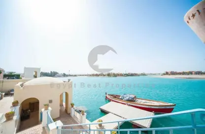 شاليه - 3 غرف نوم - 2 حمامات للبيع في سالت - راس الحكمة - الساحل الشمالي