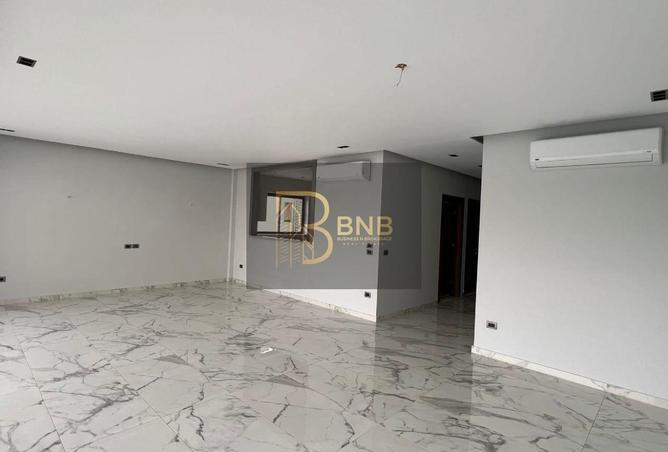 8210565 - Property Image 3