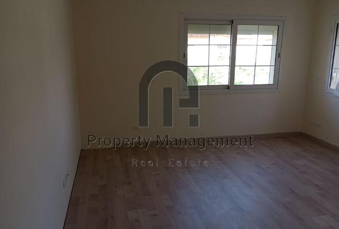 8493877 - Property Image 3