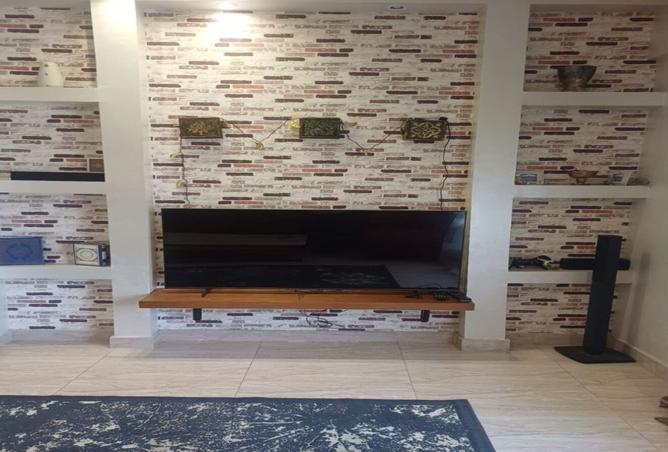 8083561 - Property Image 3