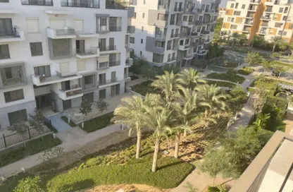 Apartment - 3 Bedrooms - 2 Bathrooms for sale in Eastown - 5th Settlement Compounds - The 5th Settlement - New Cairo City - Cairo