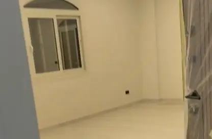 Apartment - 3 Bedrooms - 1 Bathroom for rent in Al Gezira St. - South Investors Area - New Cairo City - Cairo Apartment - 3 Bedrooms - 1 Bathroom for rent in Al Gezira St. - South Investors Area - New Cairo City - Cairo