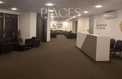 مساحات مكتبية - استوديو - 2 حمامات للايجار في شارع ال ٩٠ الجنوبي - شارع التسعين الجنوبي - التجمع الخامس - مدينة القاهرة الجديدة - القاهرة