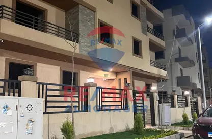 Apartment - 4 Bedrooms - 4 Bathrooms for sale in Beit Al Watan - Sheikh Zayed Compounds - Sheikh Zayed City - Giza