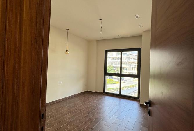 8233540 - Property Image 2