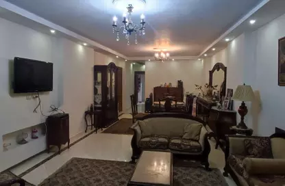 Apartment - 3 Bedrooms - 2 Bathrooms for sale in Shaarawy St. - Laurent - Hay Sharq - Alexandria