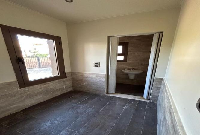 8558690 - Property Image 3