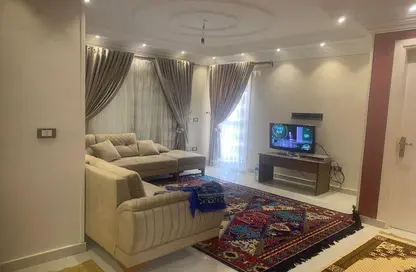Apartment - 2 Bedrooms - 2 Bathrooms for rent in Al Khamayel city - Sheikh Zayed Compounds - Sheikh Zayed City - Giza