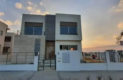 Villa - 3 Bedrooms - 4 Bathrooms for sale in Palm Hills New Cairo - 5th Settlement Compounds - The 5th Settlement - New Cairo City - Cairo