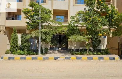 Apartment - 3 Bedrooms - 3 Bathrooms for sale in South Lotus - El Lotus - New Cairo City - Cairo