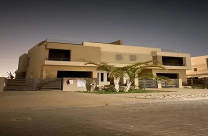 فيلا - 7 غرف نوم - 8 حمامات للبيع في ذا كراون - طريق مصر اسكندرية الصحراوي - مدينة 6 أكتوبر - الجيزة