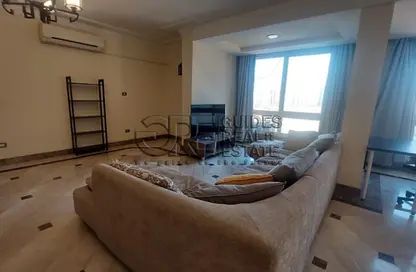 شقة - 3 غرف نوم - 3 حمامات للايجار في شارع الجزيرة الوسطى (شارع يوسف كامل) - الزمالك - القاهرة