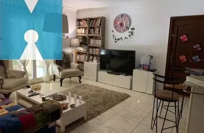 شقة - 2 غرف نوم - 1 حمام للبيع في حدائق المهندسين - الحي الرابع - الشيخ زايد - الجيزة شقة - 2 غرف نوم - 1 حمام للبيع في حدائق المهندسين - الحي الرابع - الشيخ زايد - الجيزة