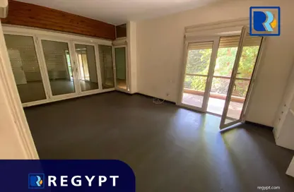 Apartment - 3 Bedrooms - 3 Bathrooms for sale in Sarayat Al Maadi - Hay El Maadi - Cairo