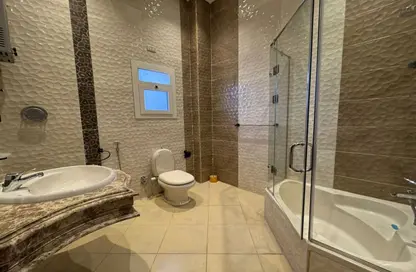 شقة - 2 غرف نوم - 3 حمامات للايجار في حياة هايتس - المستثمرين الشمالية - مدينة القاهرة الجديدة - القاهرة