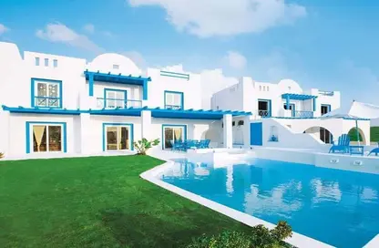 Chalet - 4 Bedrooms - 3 Bathrooms for sale in Mountain View - Ras Al Hekma - North Coast