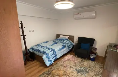 (بنتهاوس  (روف - 3 غرف نوم - 3 حمامات للايجار في ريجينتس بارك - حى الاندلس - مدينة القاهرة الجديدة - القاهرة