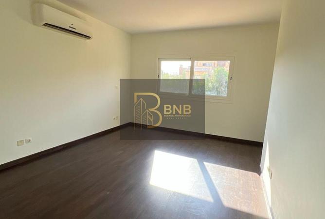 8311207 - Property Image 2