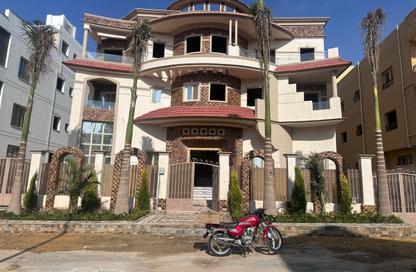 Apartment - 3 Bedrooms - 3 Bathrooms for sale in El Koronfel - The 5th Settlement - New Cairo City - Cairo