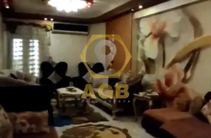 شقة - 4 غرف نوم - 3 حمامات للبيع في شارع العزيز بالله - حدائق الزيتون - الزيتون - حي الزيتون - القاهرة