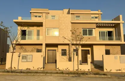 Townhouse - 5 Bedrooms - 4 Bathrooms for sale in Tawny Hyde Park - 6 October Compounds - 6 October City - Giza
